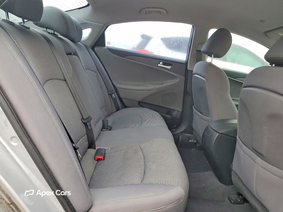 Hyundai Sonata 2011