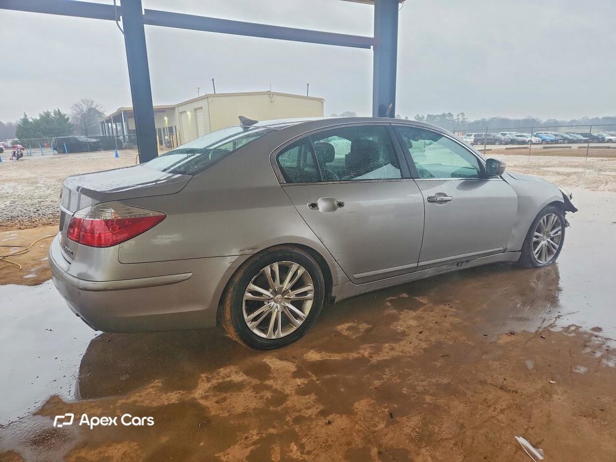 Hyundai Genesis 2011