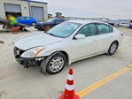 Nissan Altima 2010