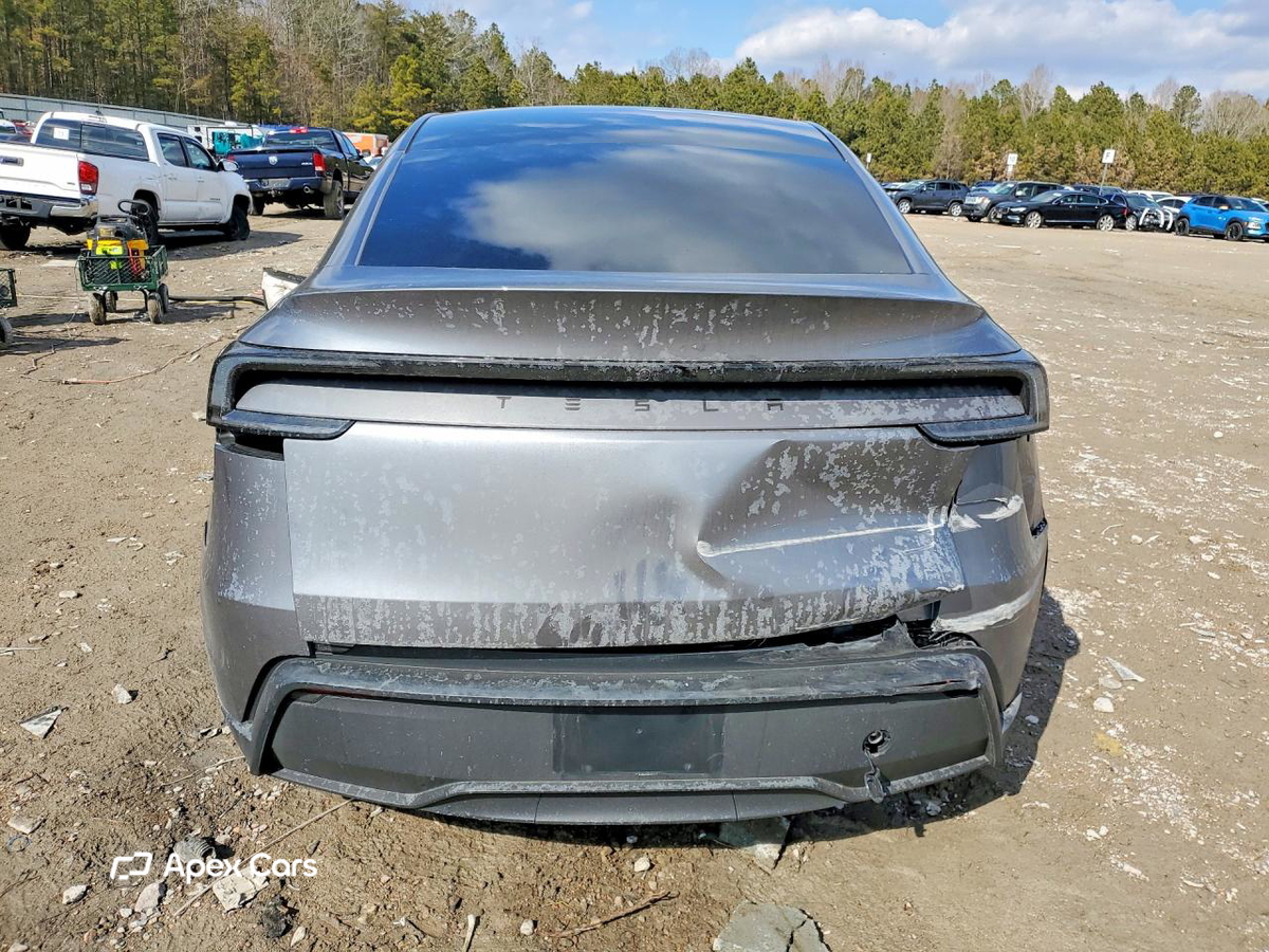 Tesla Model Y 2026