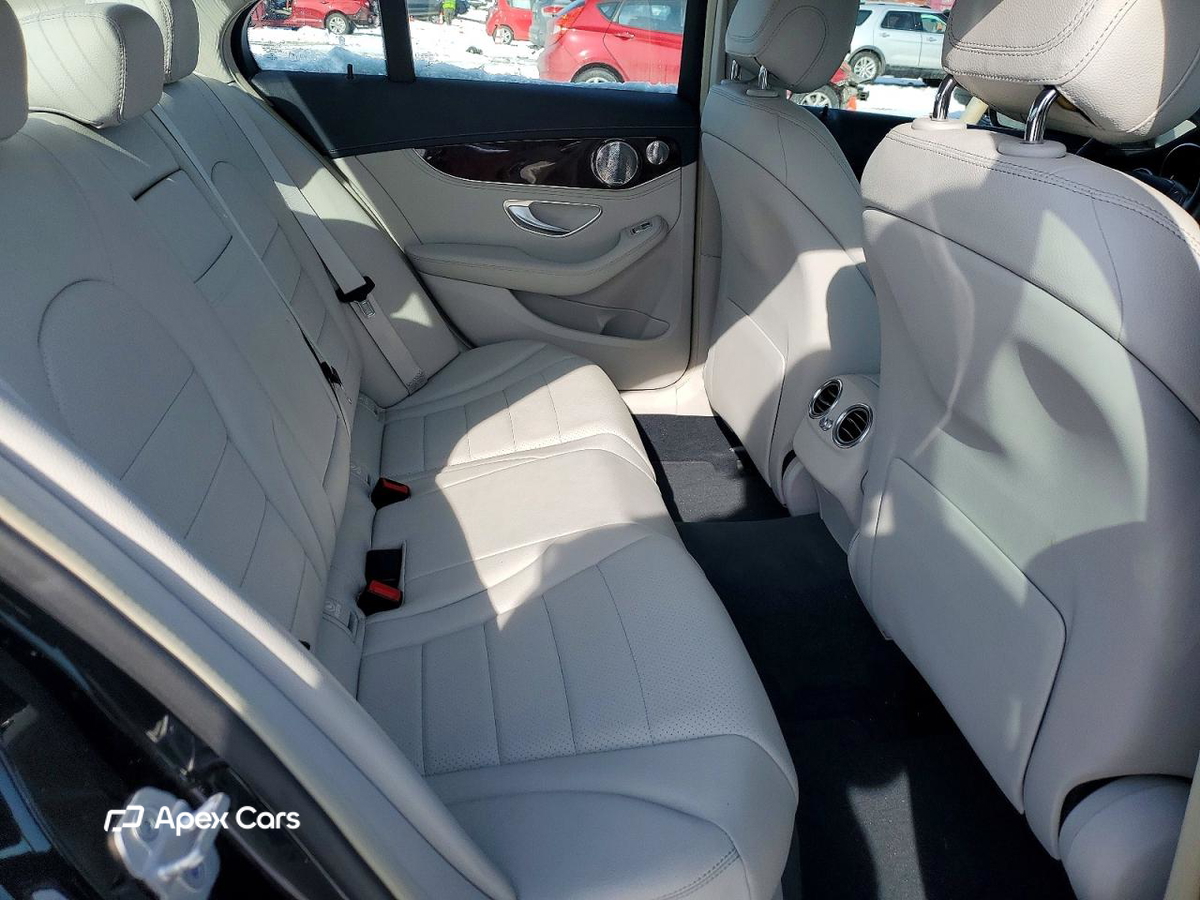 Mercedes-Benz  2015