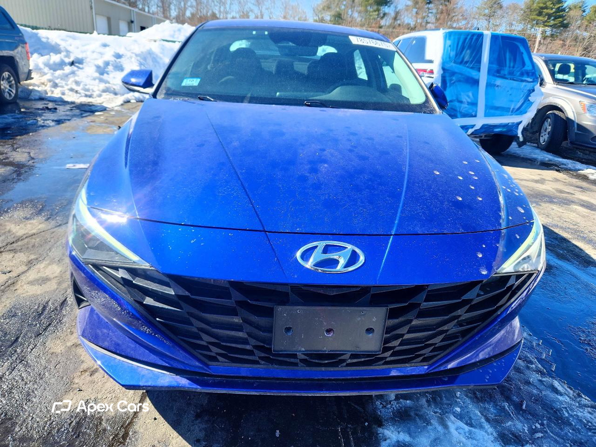 Hyundai Elantra 2021