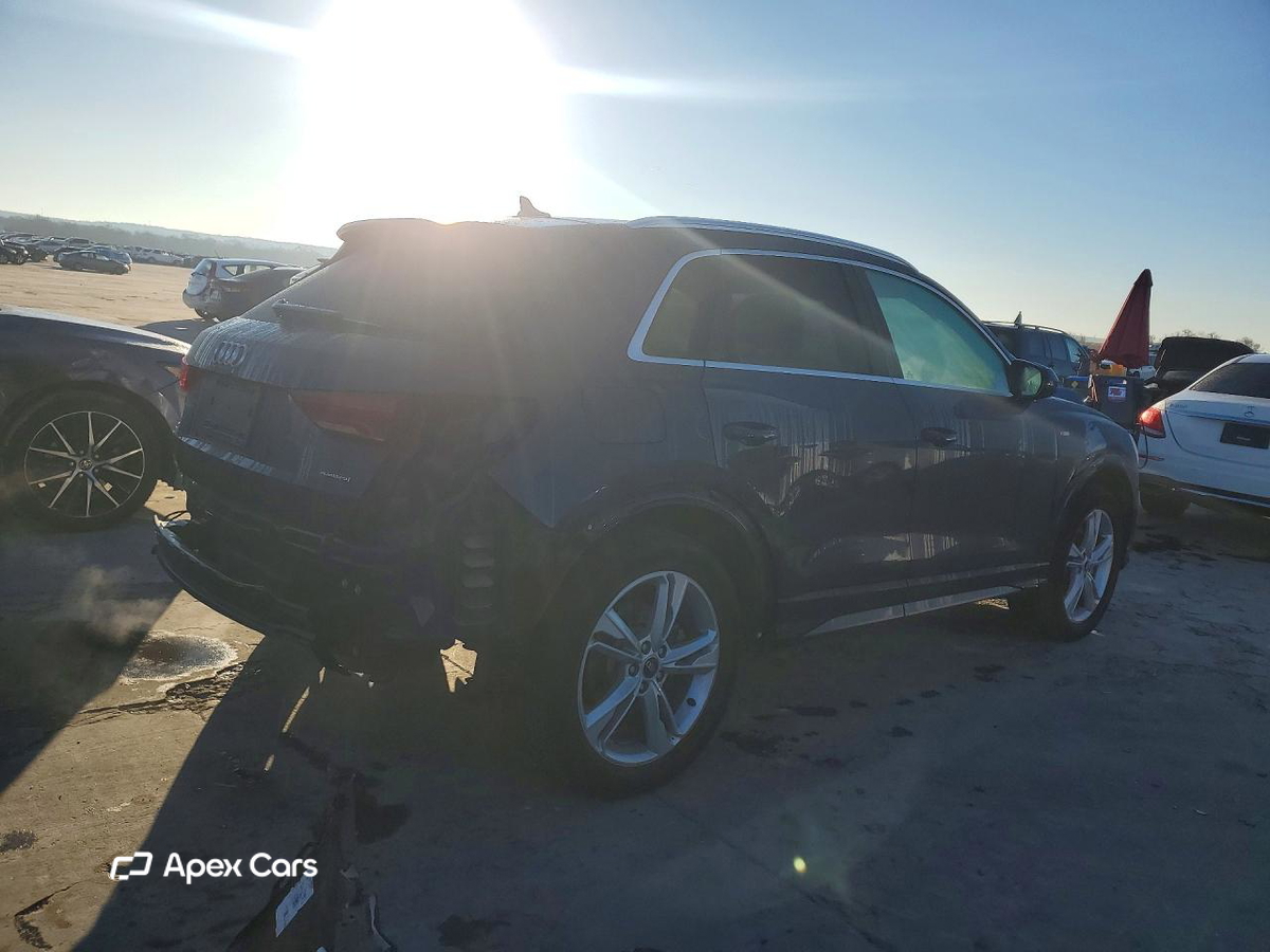 Audi Q3 2021
