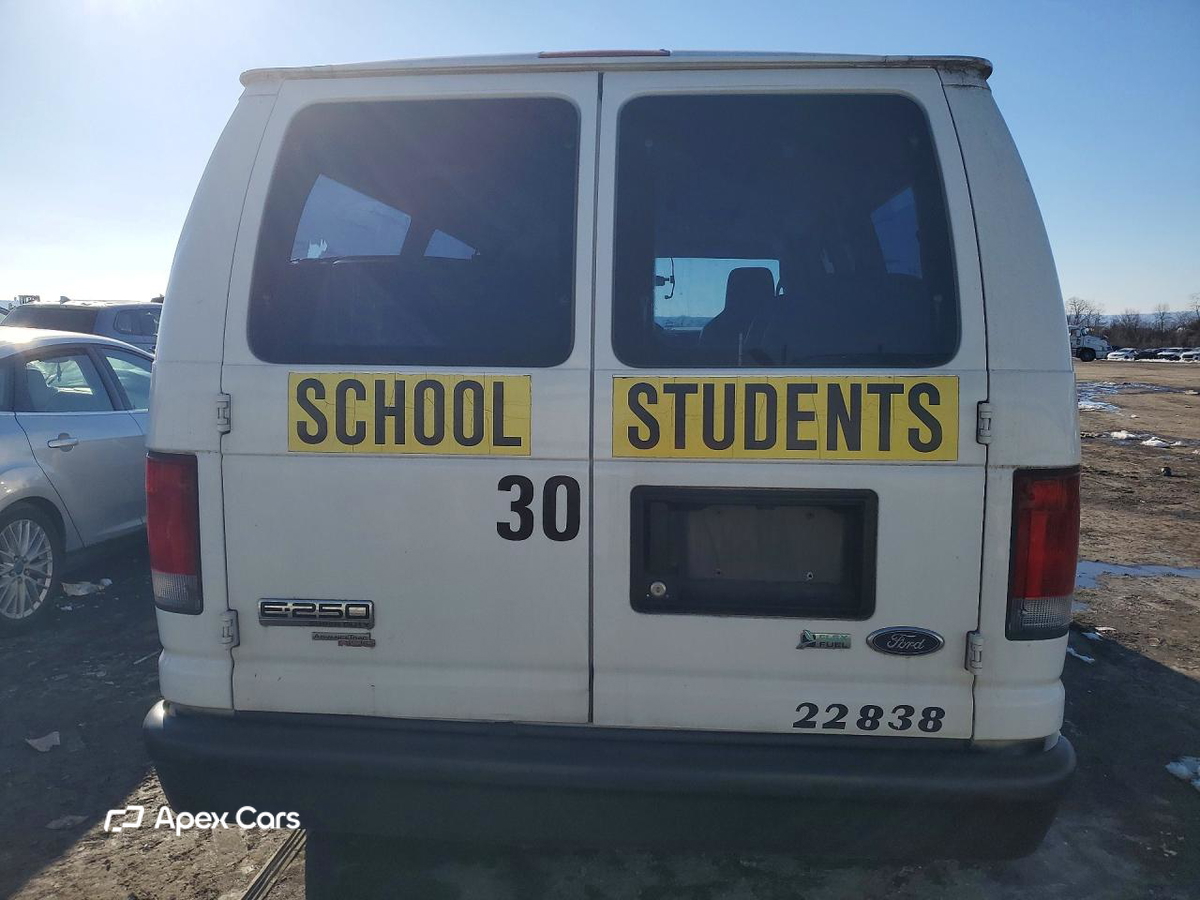 Ford Econoline 2012