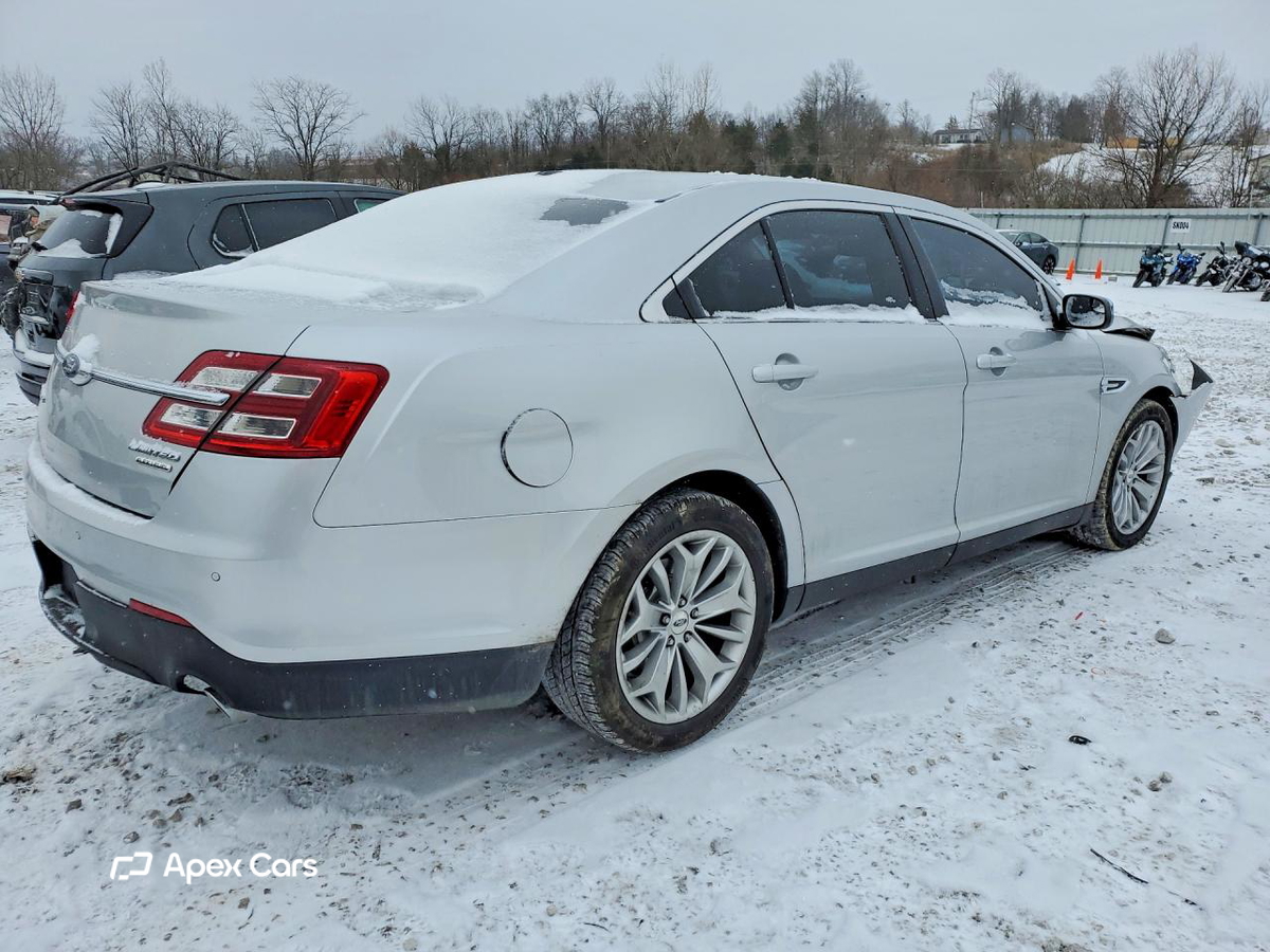 Ford Taurus 2015