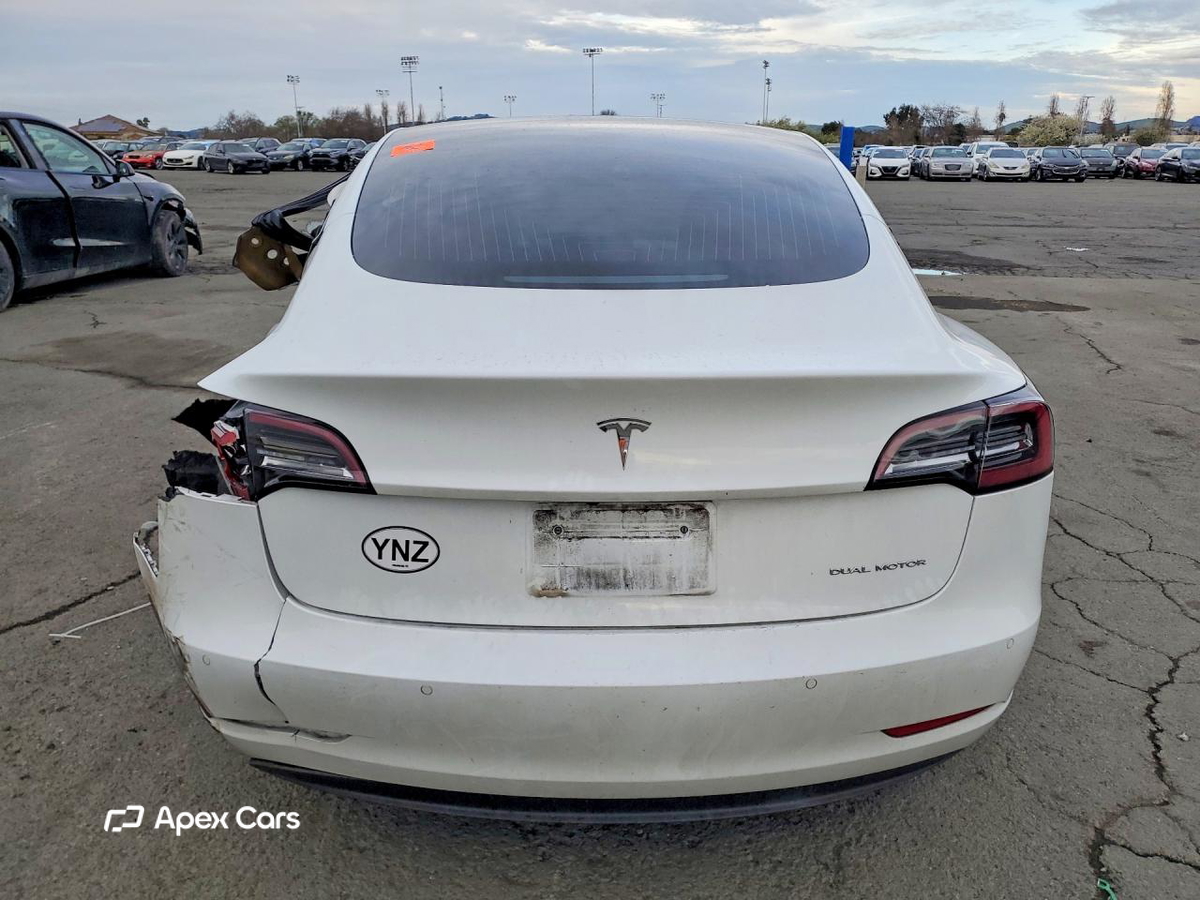 Tesla Model 3 2020