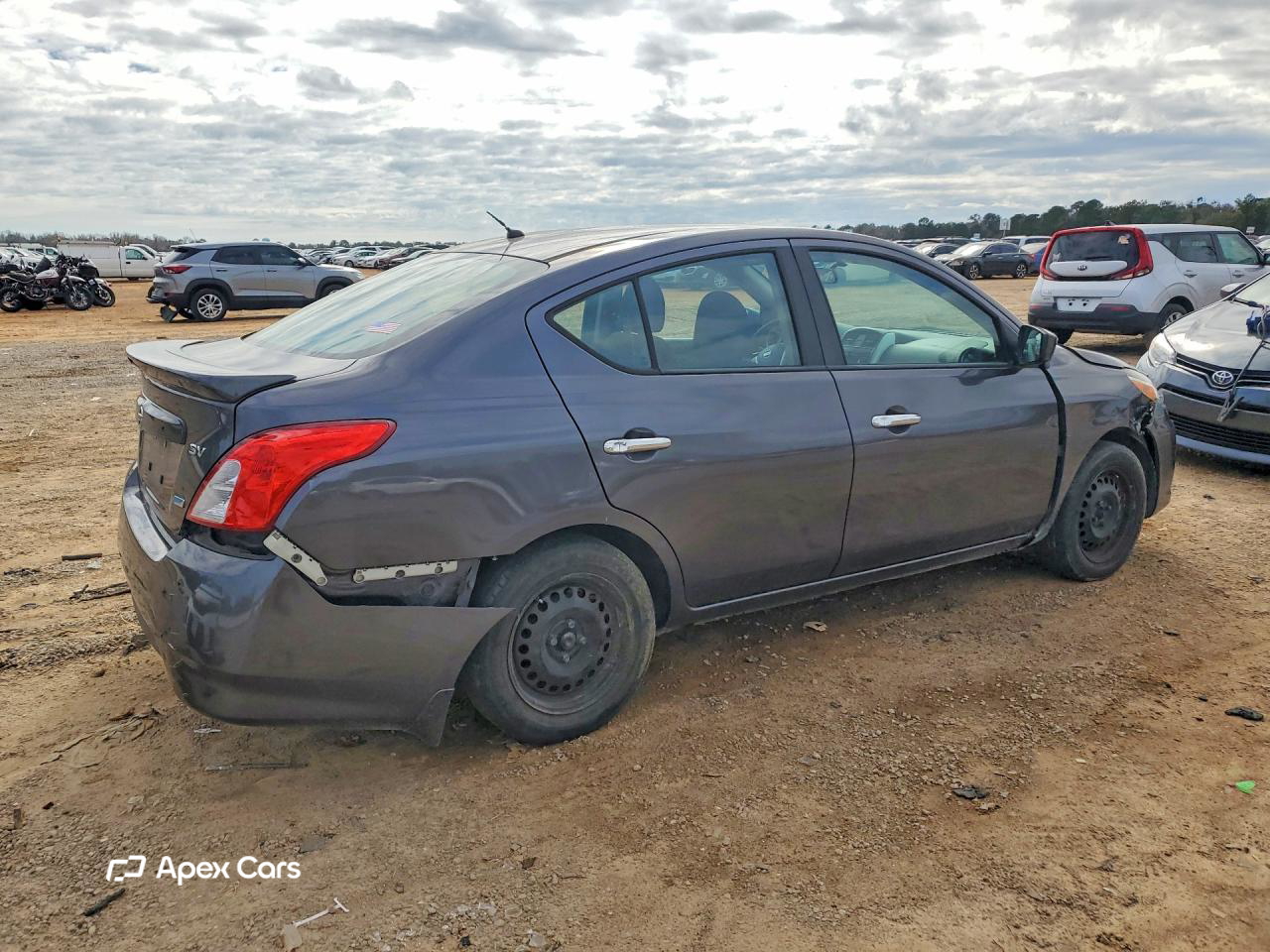Nissan Versa 2015