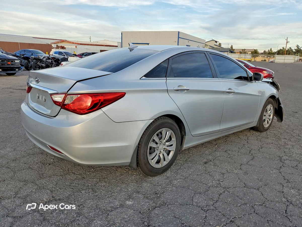 Hyundai Sonata 2011