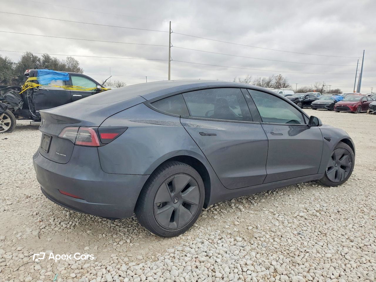 Tesla Model 3 2022