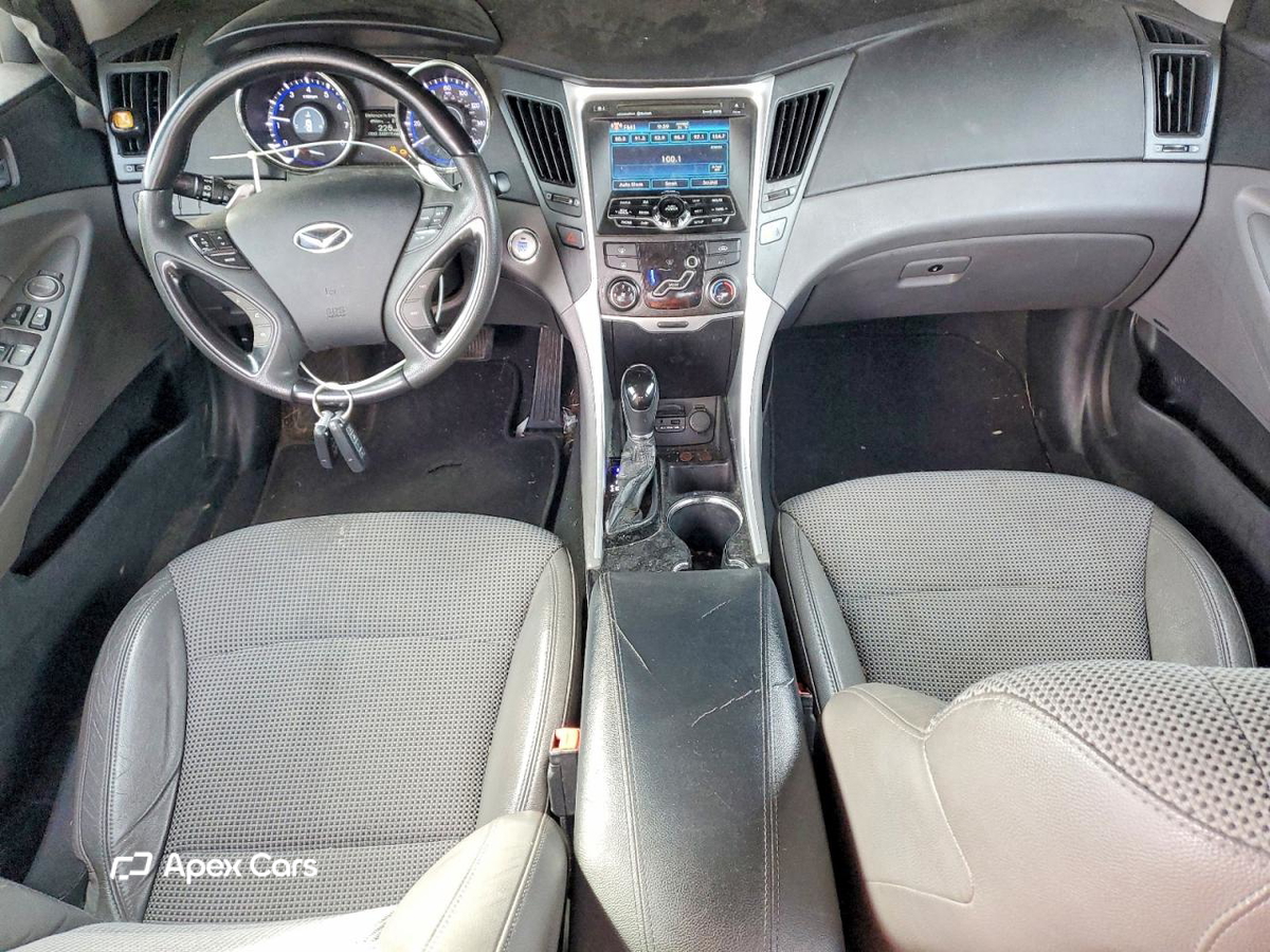 Hyundai Sonata 2011