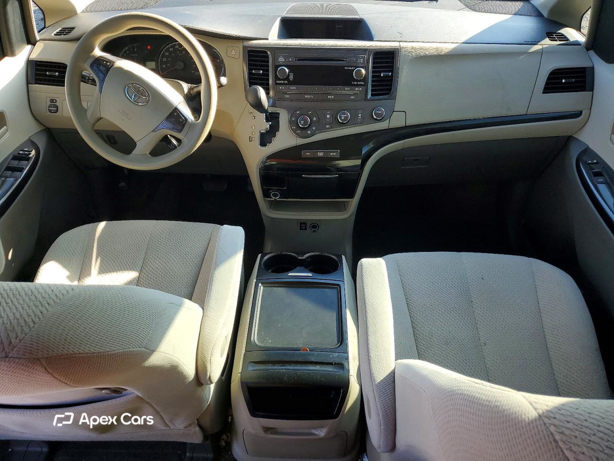 Toyota Sienna 2012