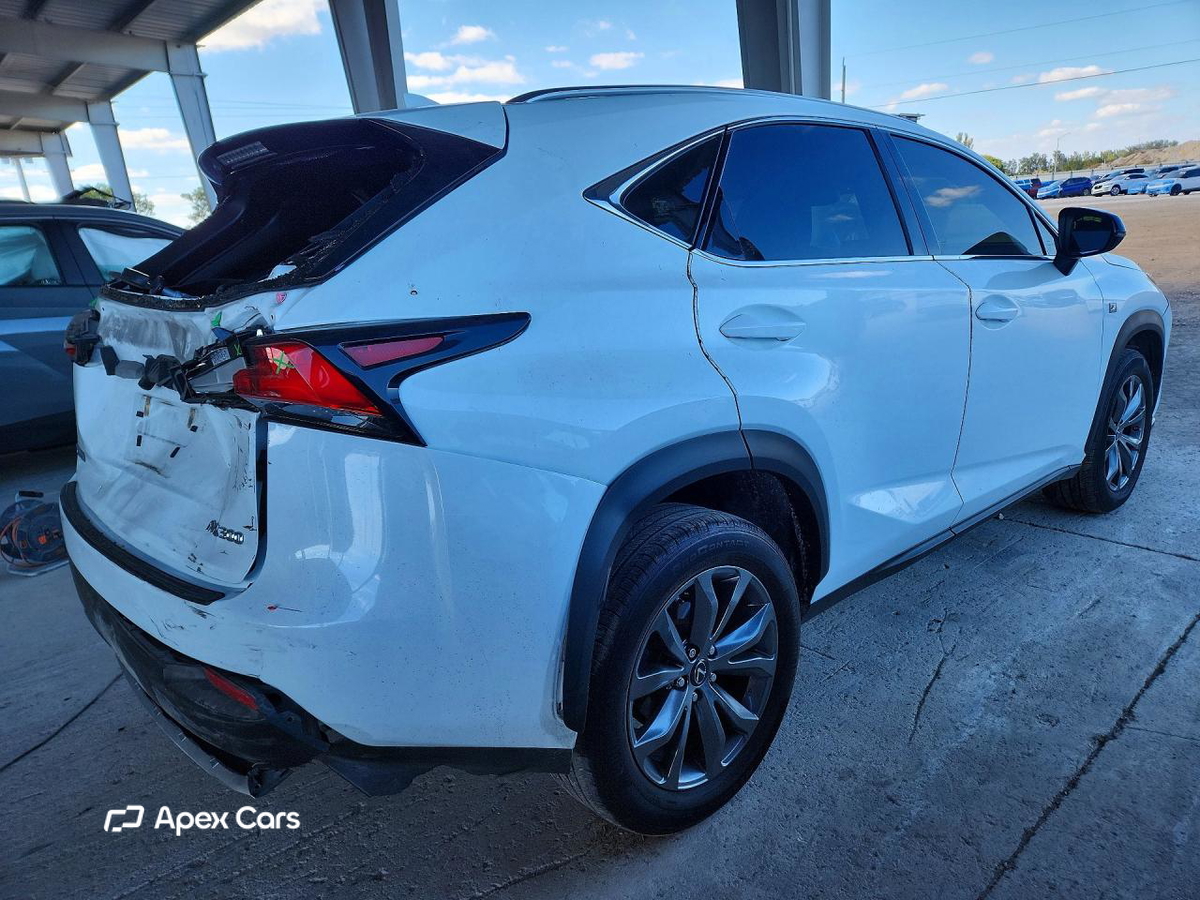 Lexus NX 2021