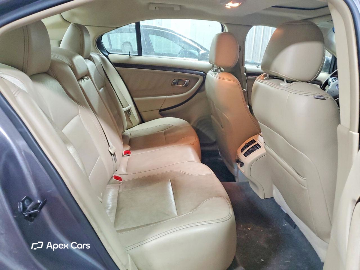 Ford Taurus 2013