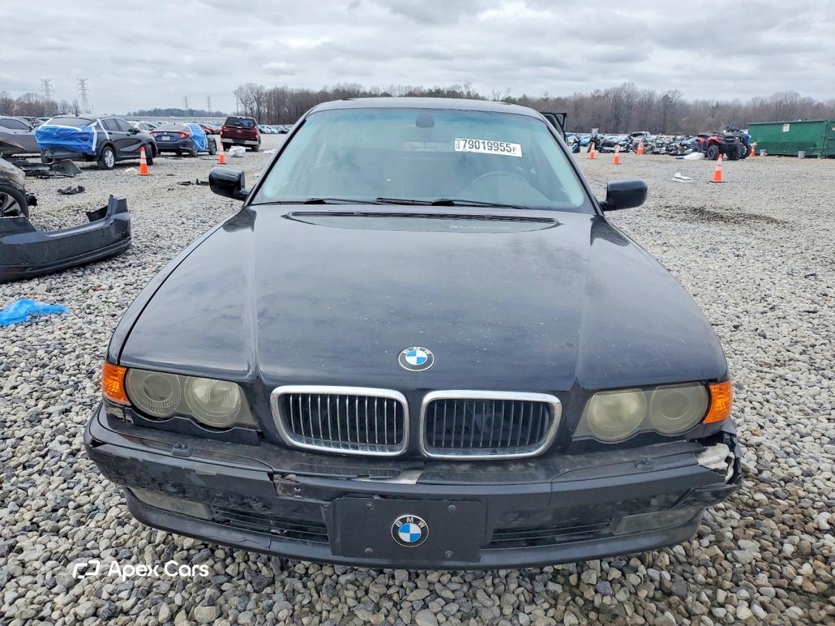 BMW Series 7 2001