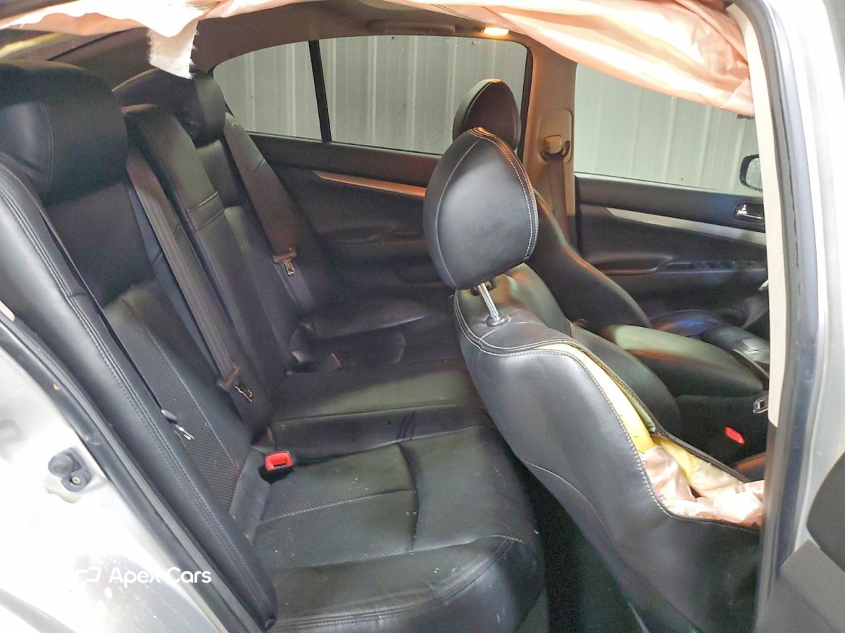 Infiniti G 2010