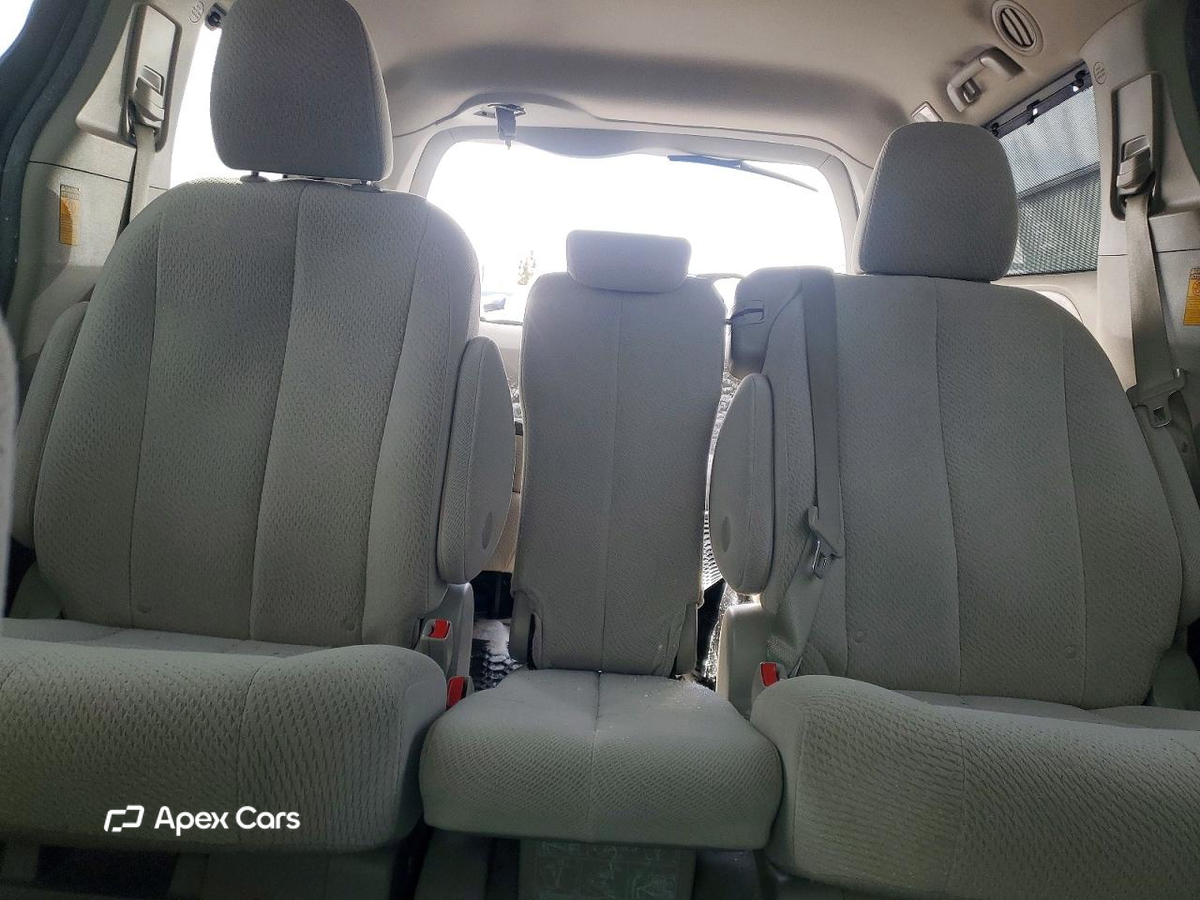 Toyota Sienna 2014