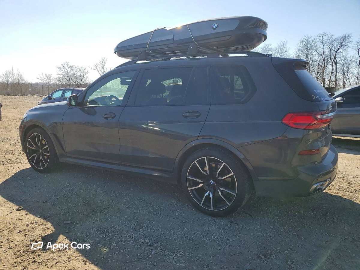 BMW X7 2021