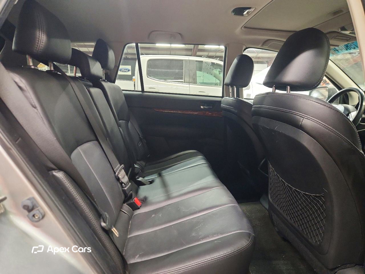 Subaru Outback 2012