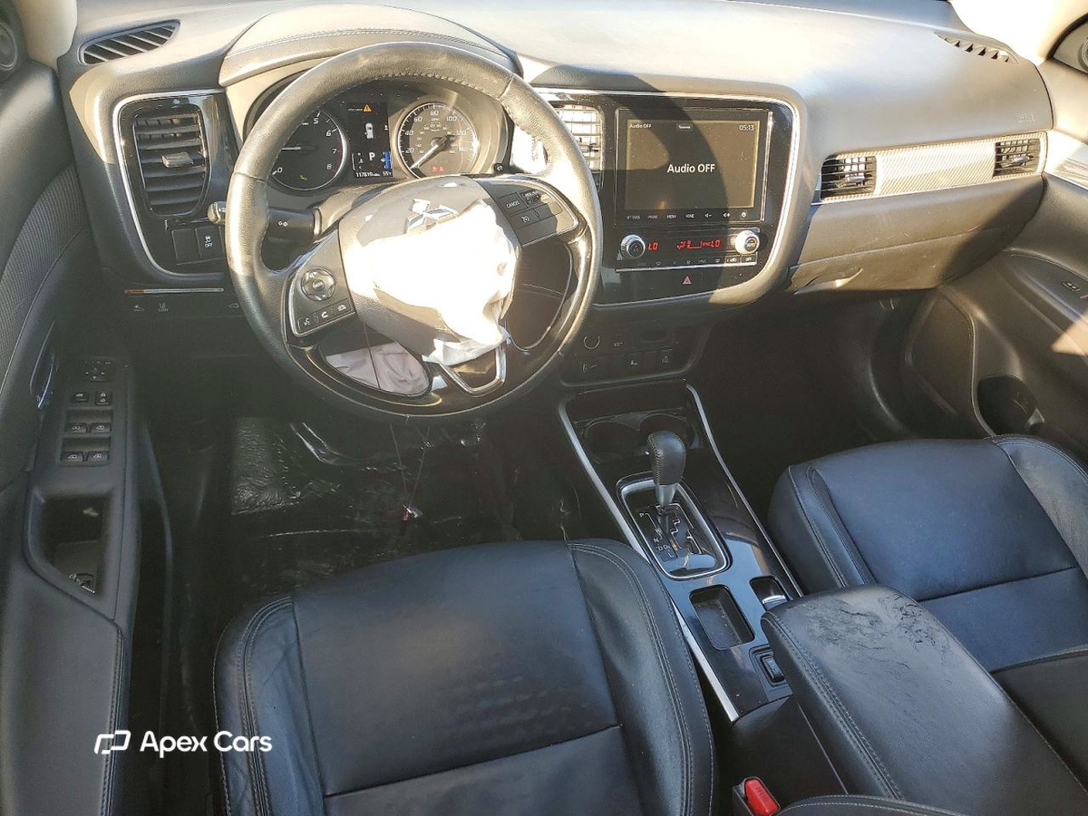 Mitsubishi Outlander 2020