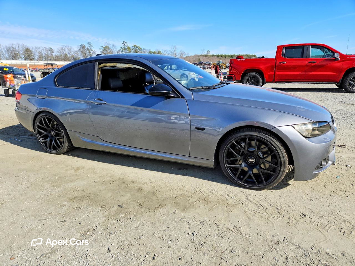 BMW Series 3 2009