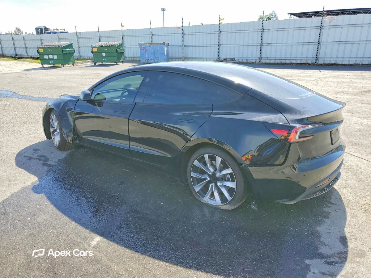Tesla Model 3 2025