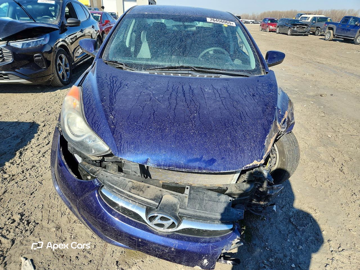 Hyundai Elantra 2013