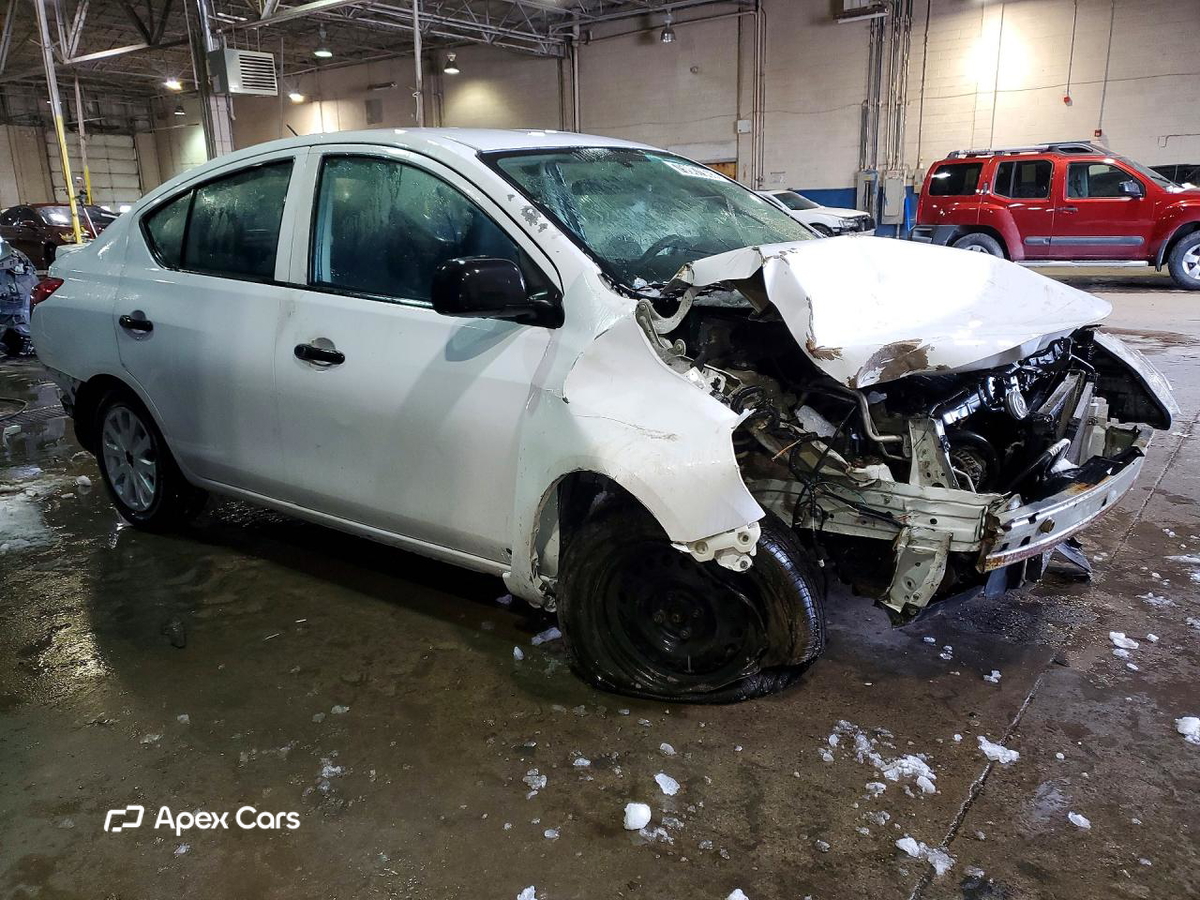 Nissan Versa 2016