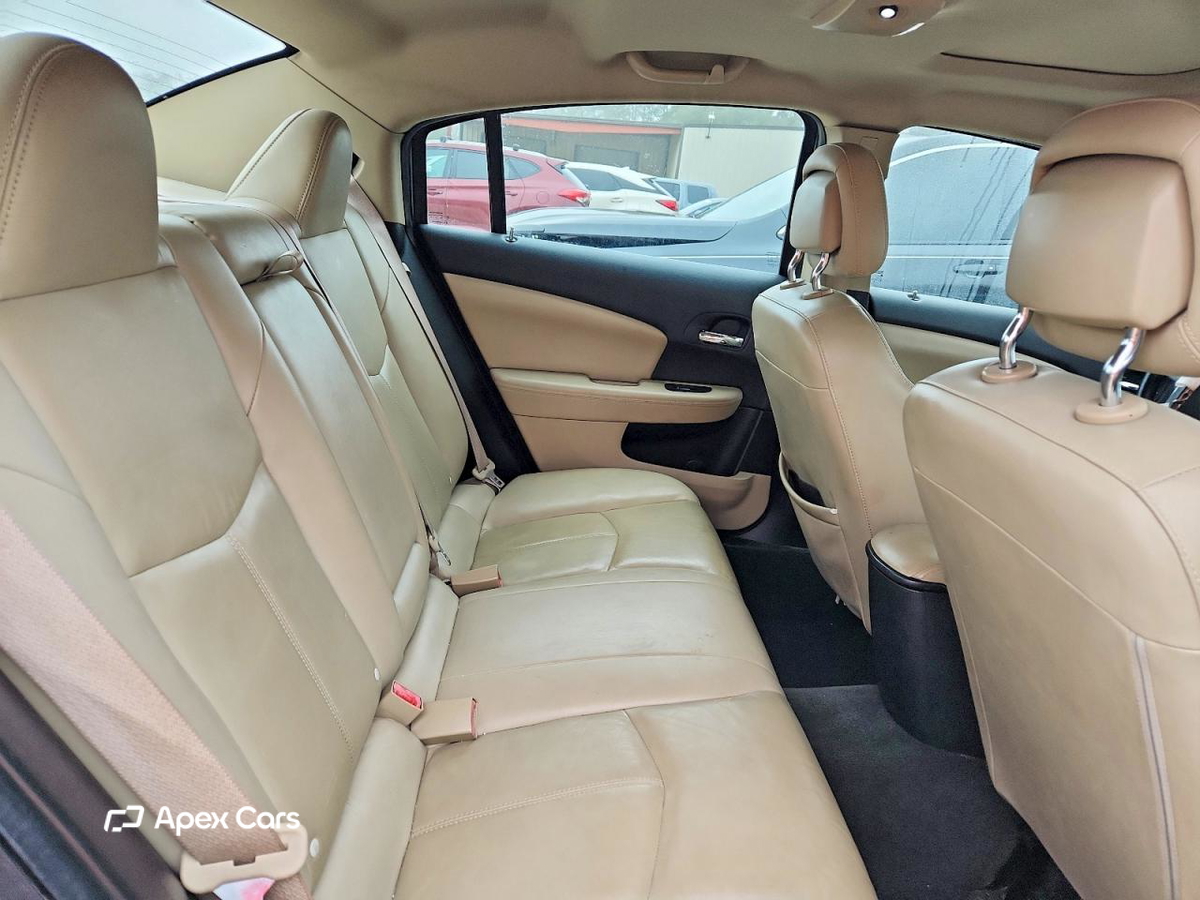 Chrysler 200 2012
