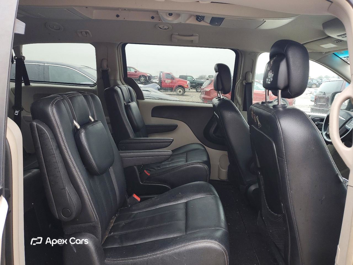 Chrysler Voyager 2013