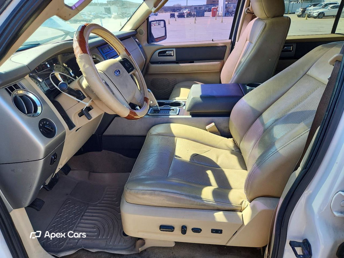 Ford Expedition 2014