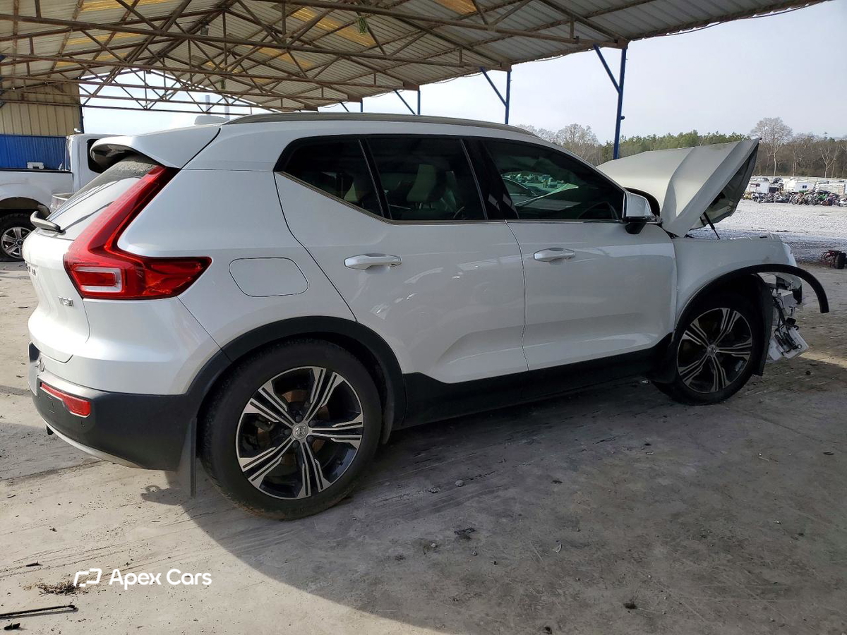 Volvo XC40 2022