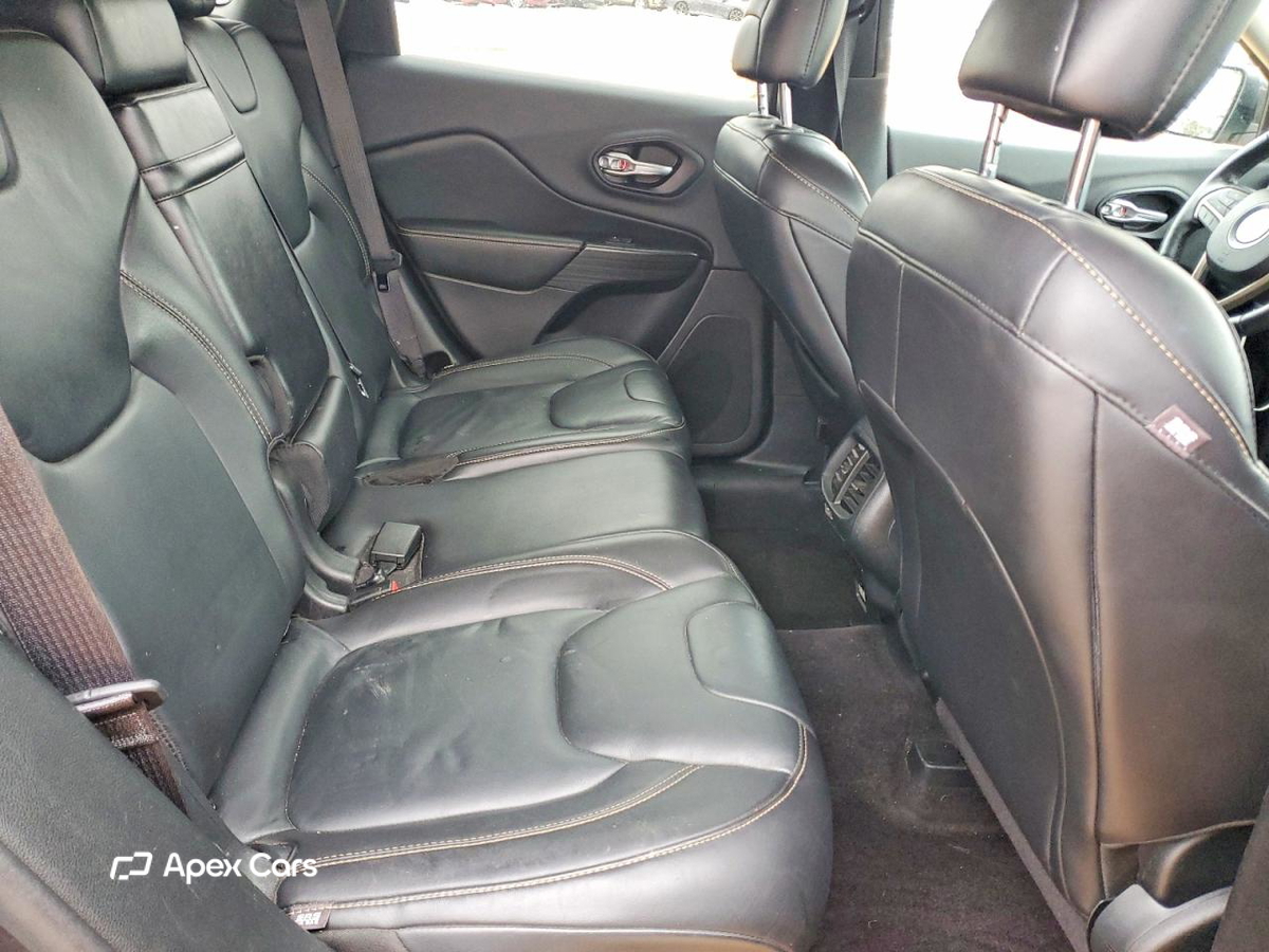 Jeep Cherokee 2016
