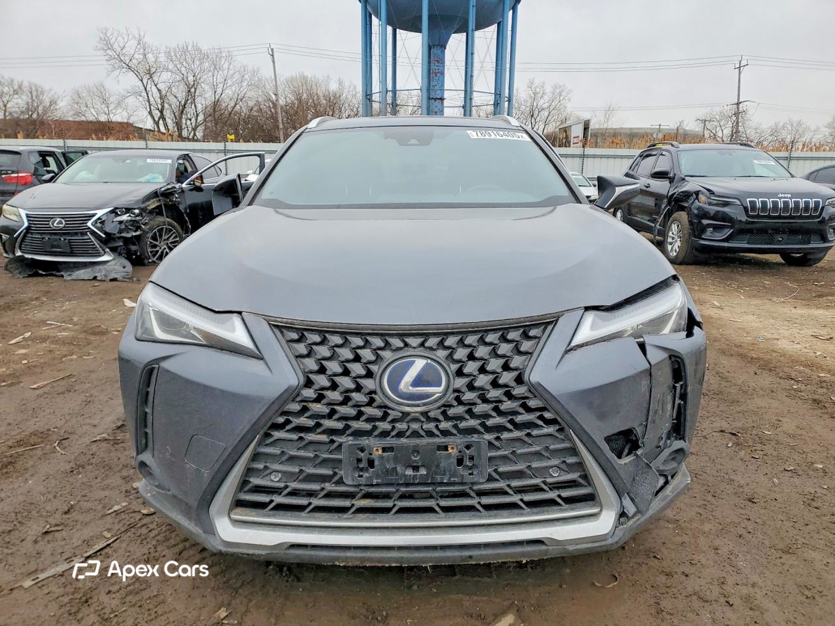 Lexus UX 2022