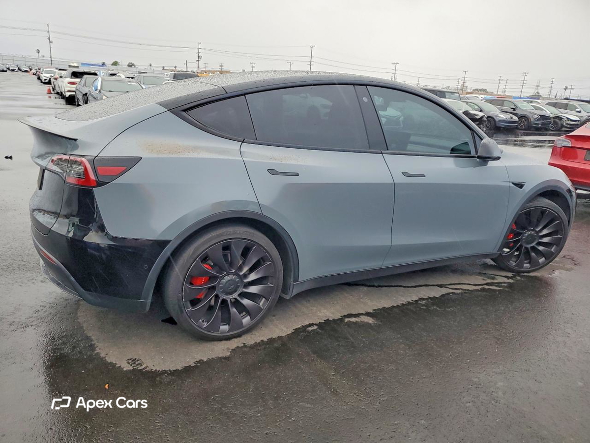 Tesla Model Y 2021
