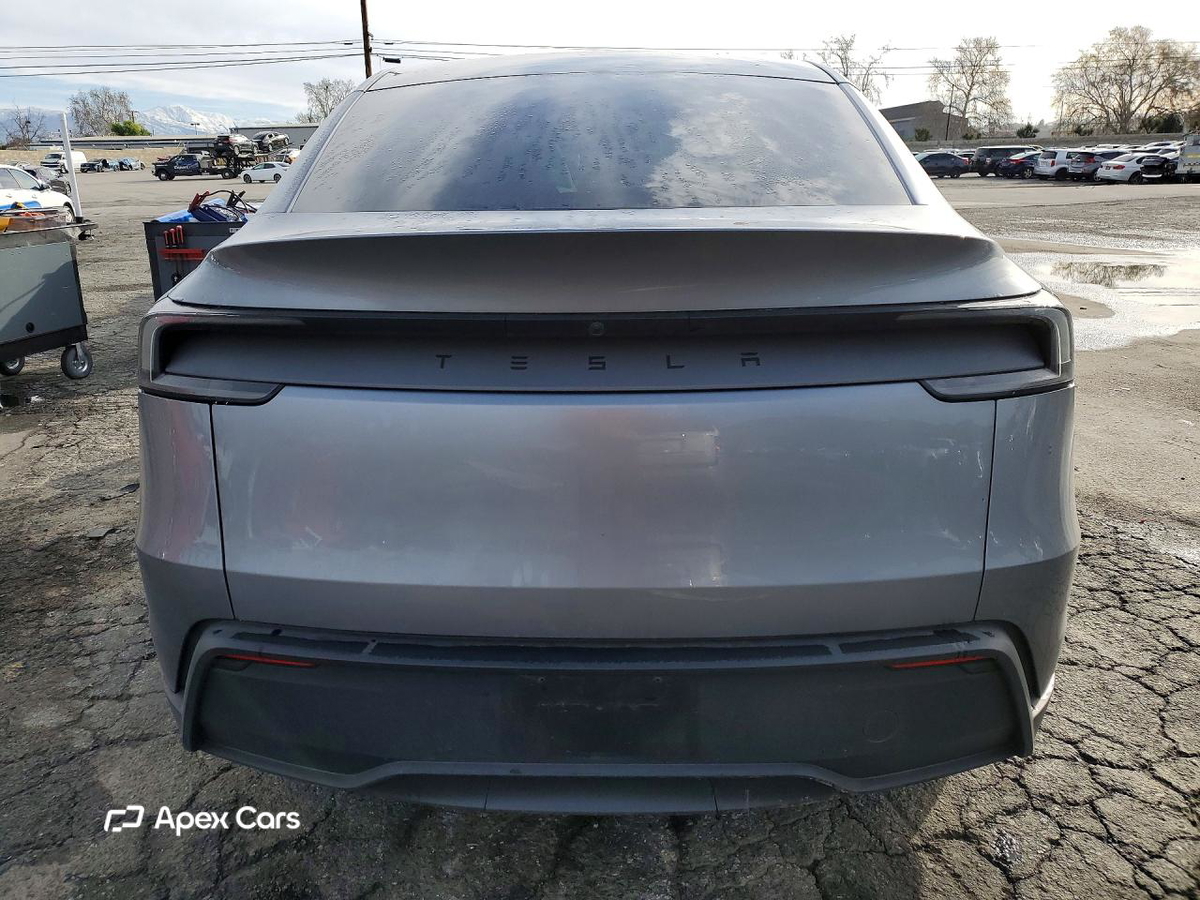 Tesla Model Y 2026