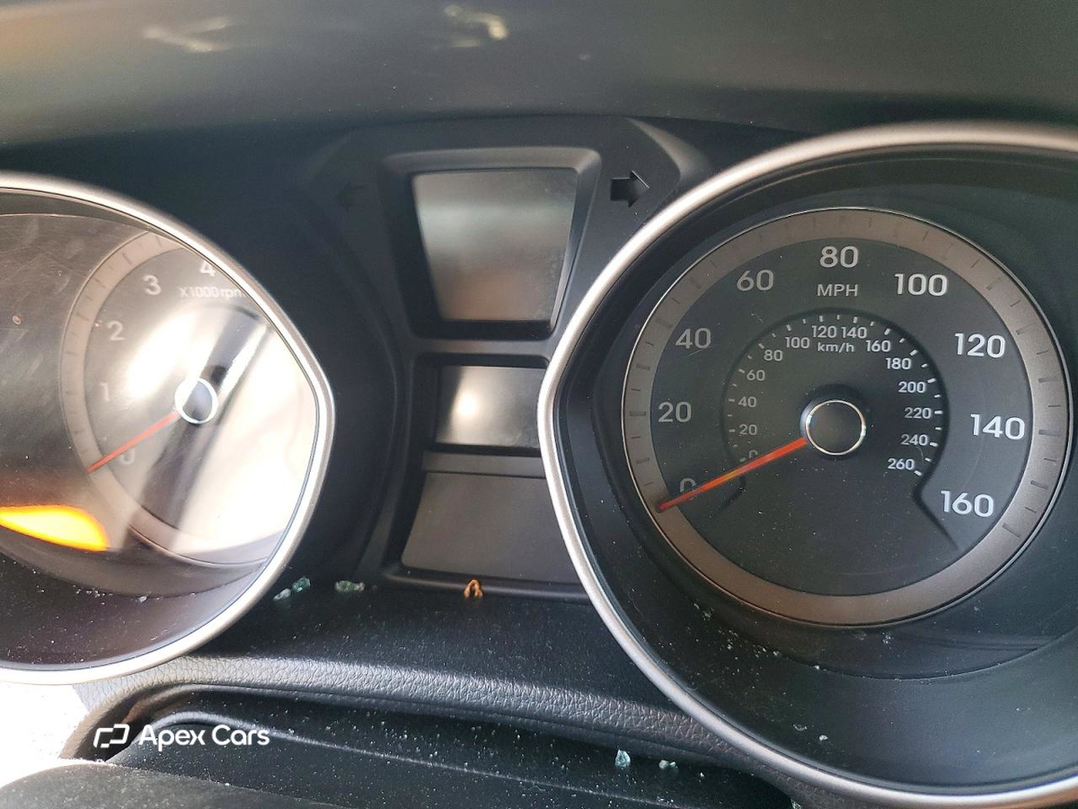 Hyundai Elantra 2013