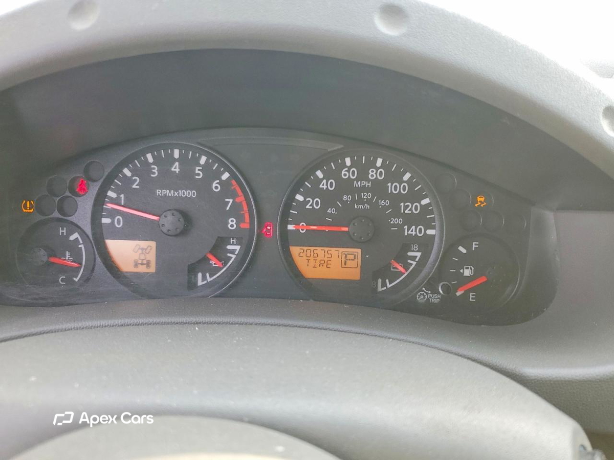 Nissan Navara (Frontier) 2012