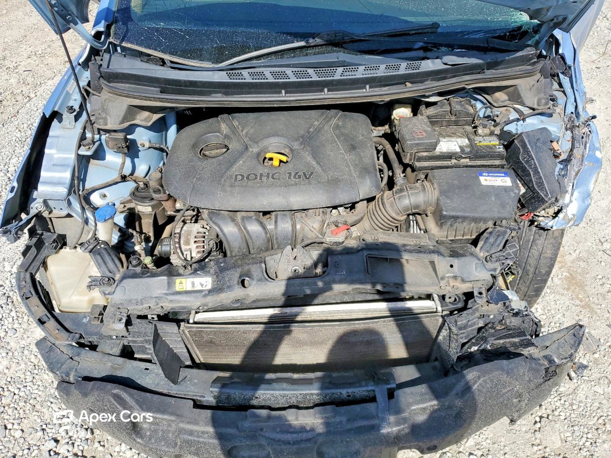 Hyundai Elantra 2012