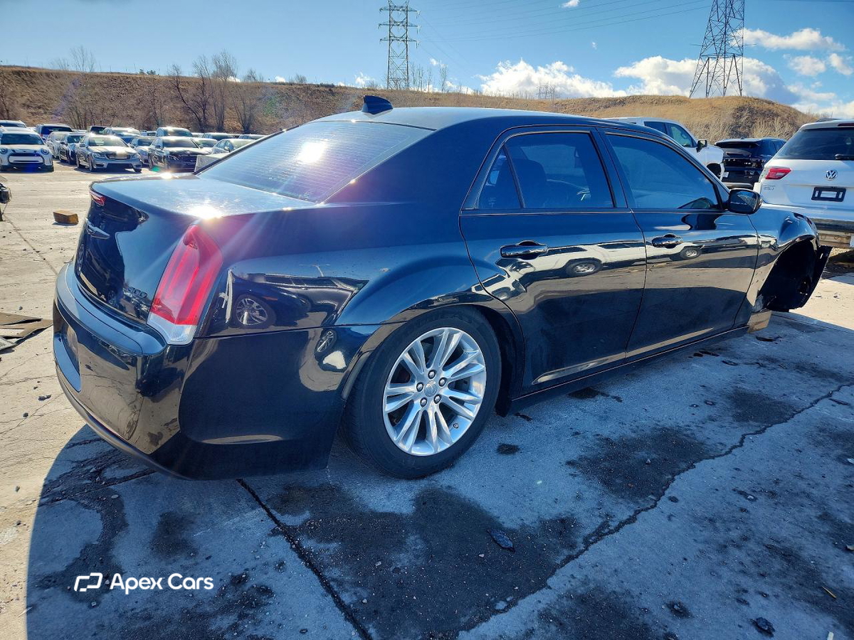 Chrysler 300 2016