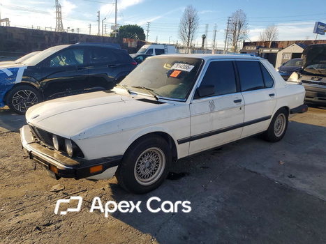 BMW Series 5 1982 - Image 1 of 12