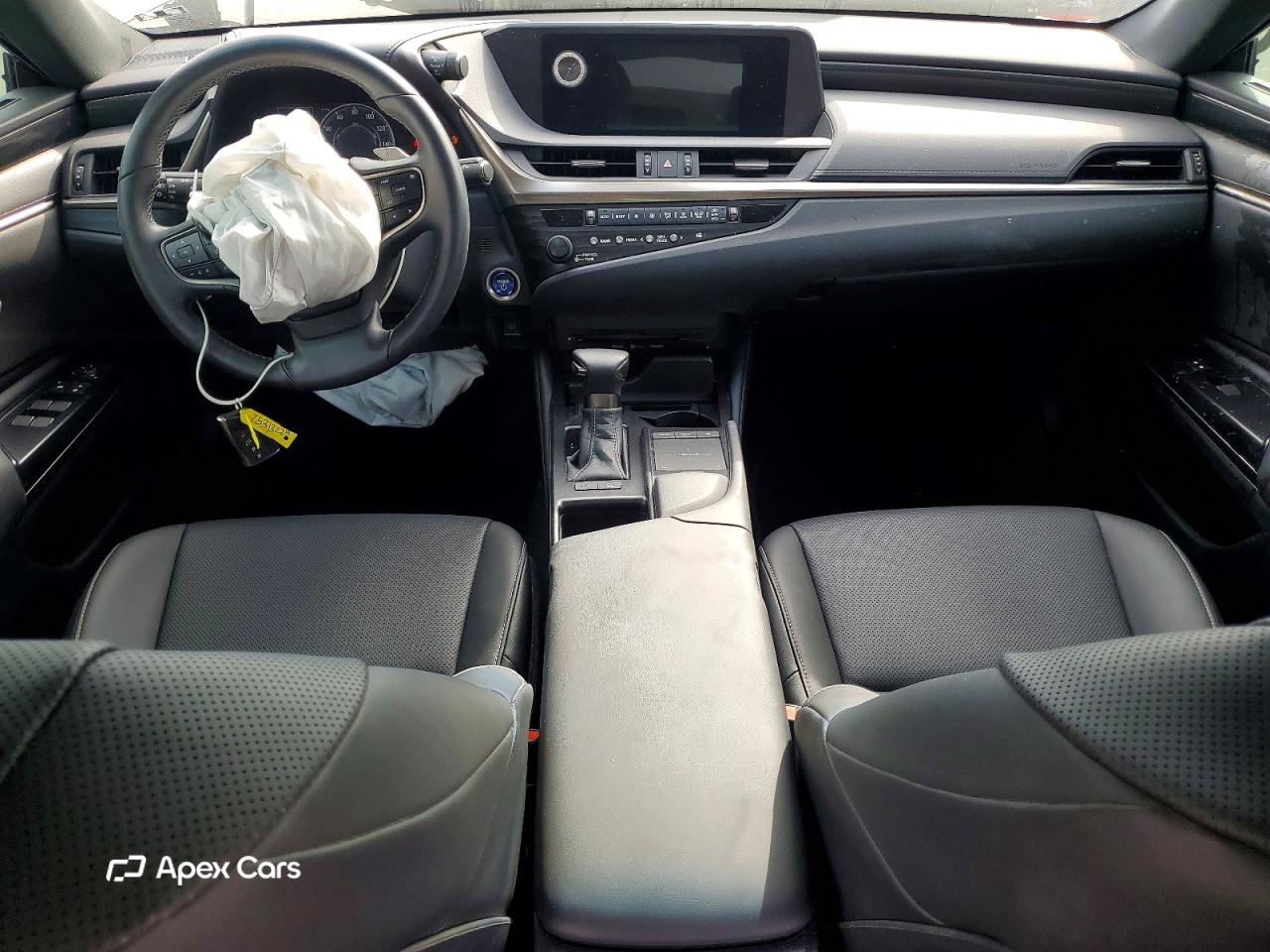 Lexus ES 2020