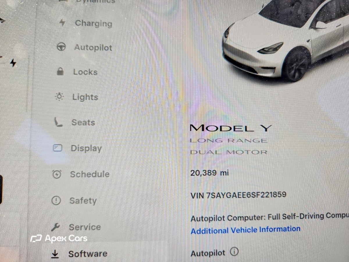 Tesla Model Y 2025