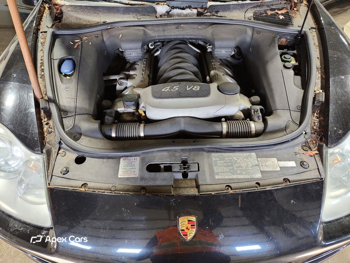 Porsche Cayenne 2004