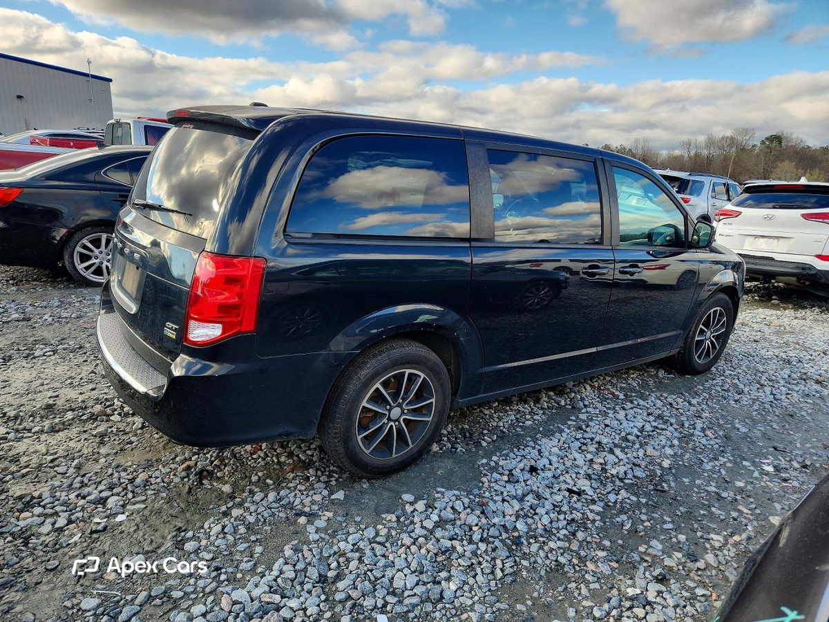 Dodge Caravan 2018