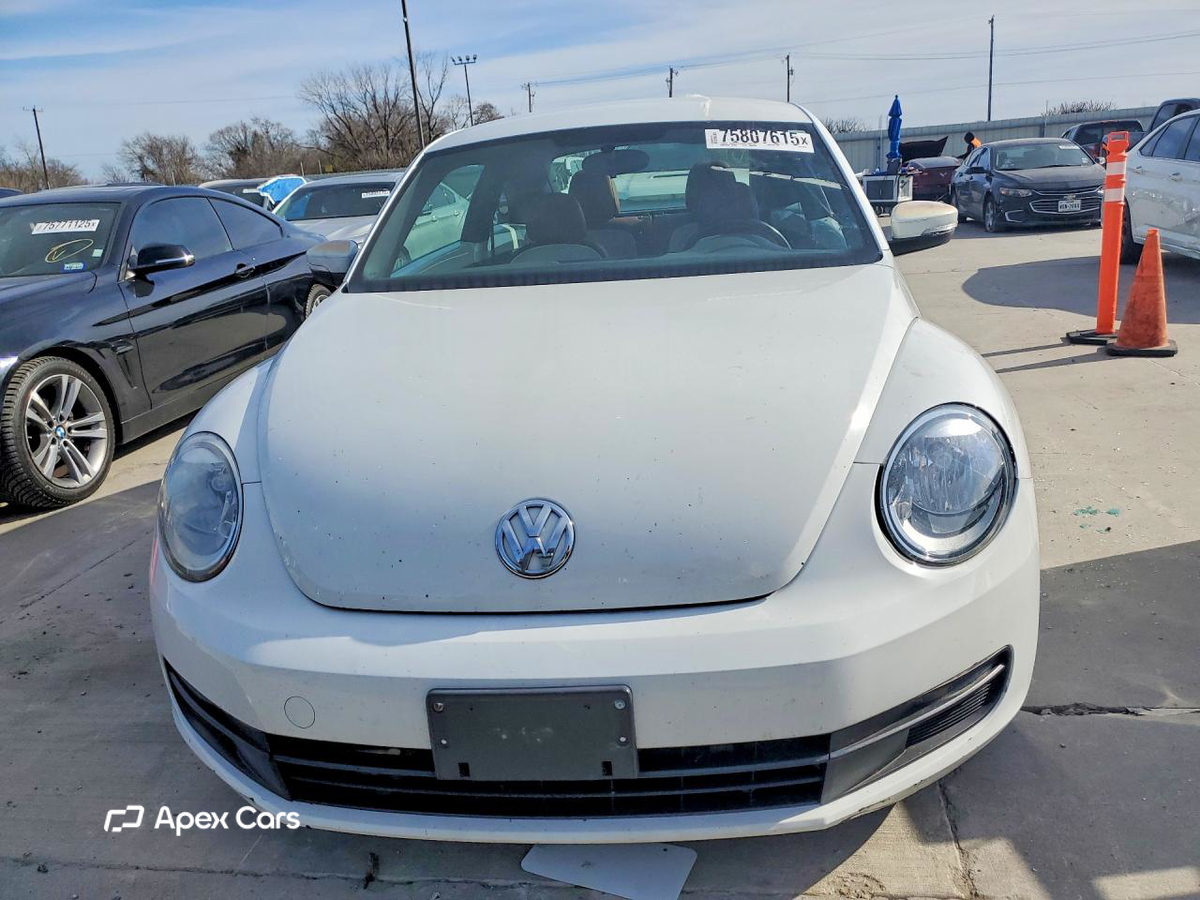 Volkswagen Beetle 2015