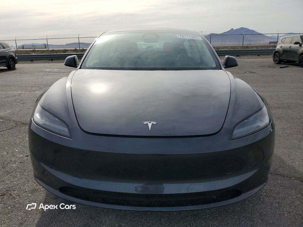 Tesla Model 3 2025