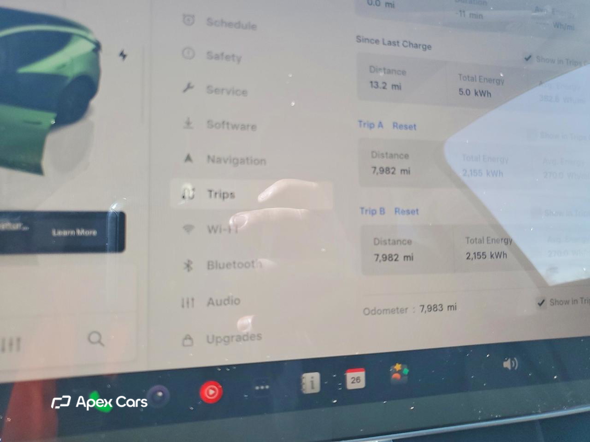 Tesla Model Y 2026