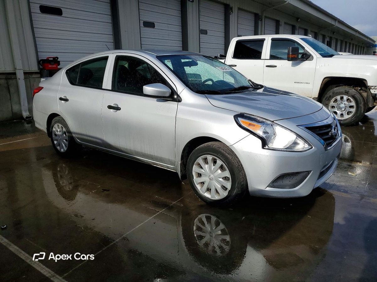 Nissan Versa 2018