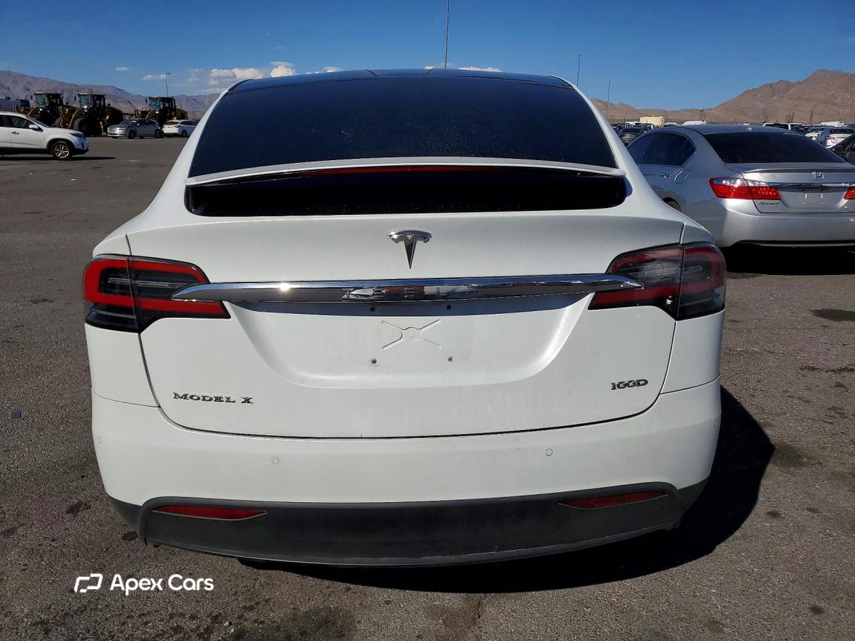 Tesla Model X 2018