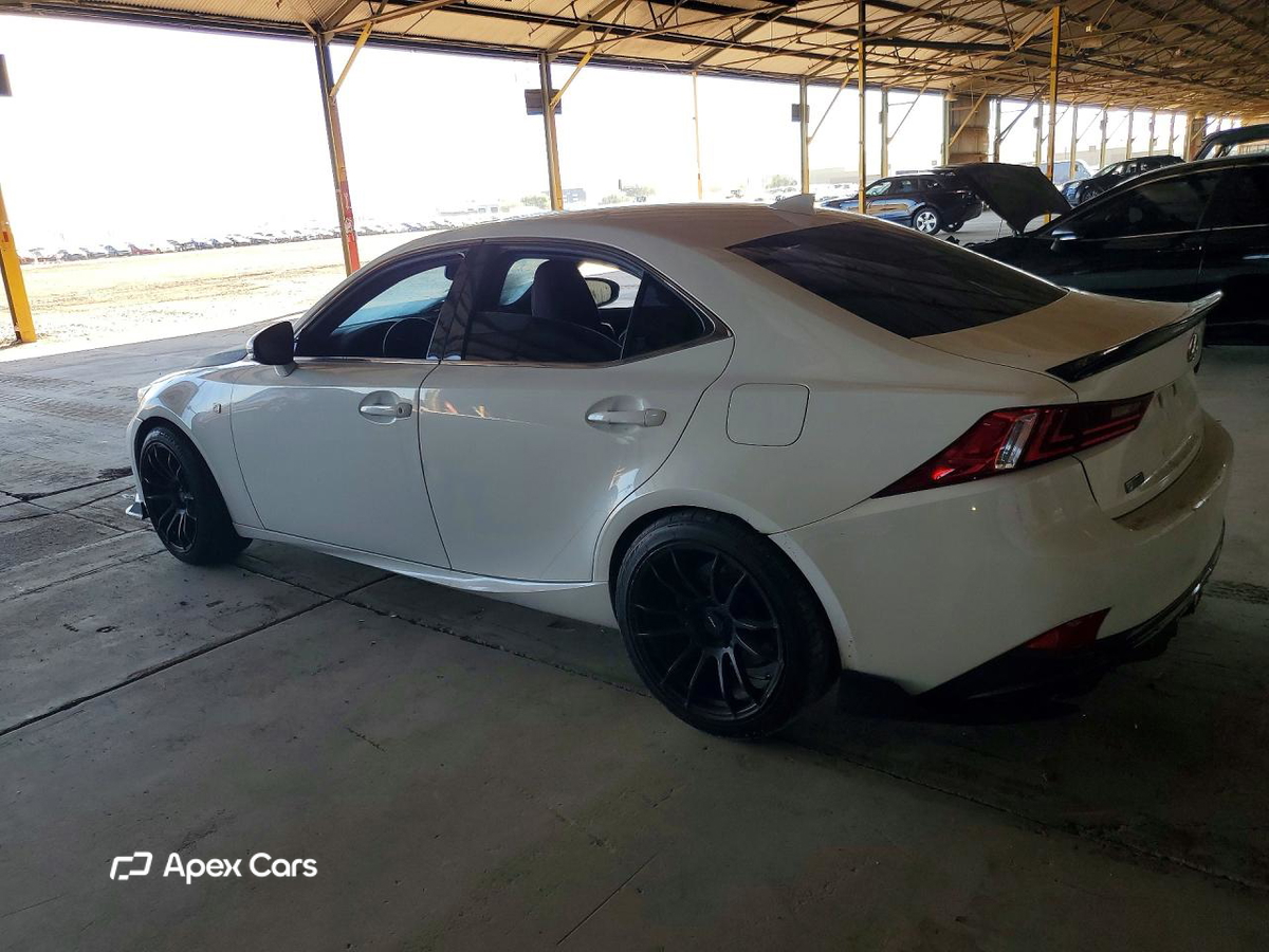 Lexus IS 2016